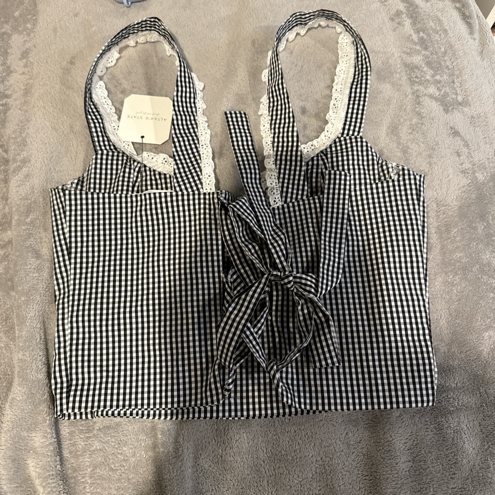Altar'd State Black and White Tie Front Sleeveless Tank